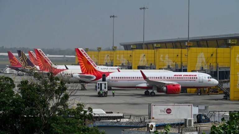 Air India Delhi – Pune Flight suffer birds of hit; Cancellation of Return Journey, offers return | Tech Word News
