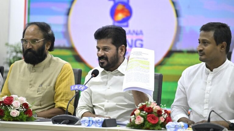 Ready for discussions with AP on Bankacacaccherle, but does not own the center of the center against Telangana is not acceptable: Revanth