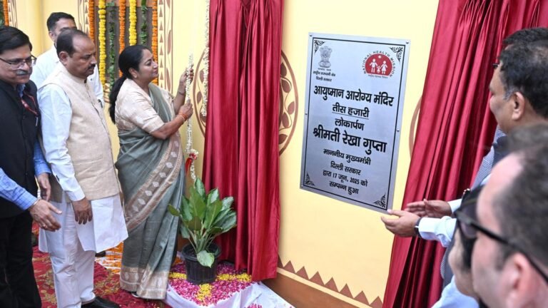 Wherever the arrogya mandirs open, the clinics of Mohalla will be pushed out: cm