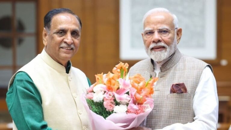 “We worked on the shoulder”: PM Modi meets the Vijay Rupani family, Gujarat Ex-CM, who died in the accident of Air India | Tech Word News