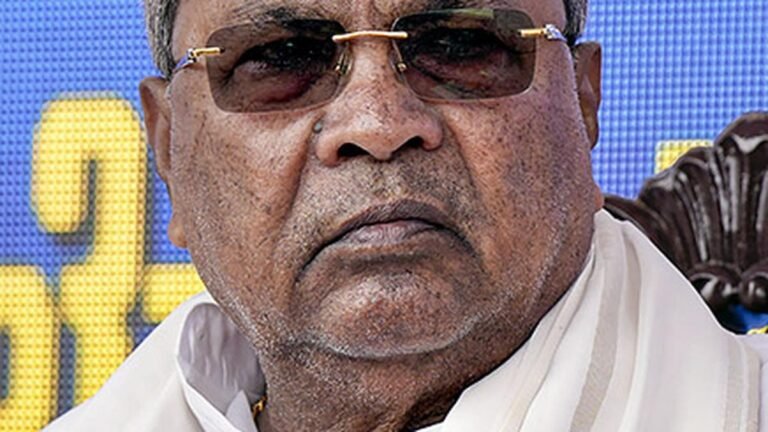 Housing quota in accordance with the policy of the center, siddaramaiaha hits back to bjp