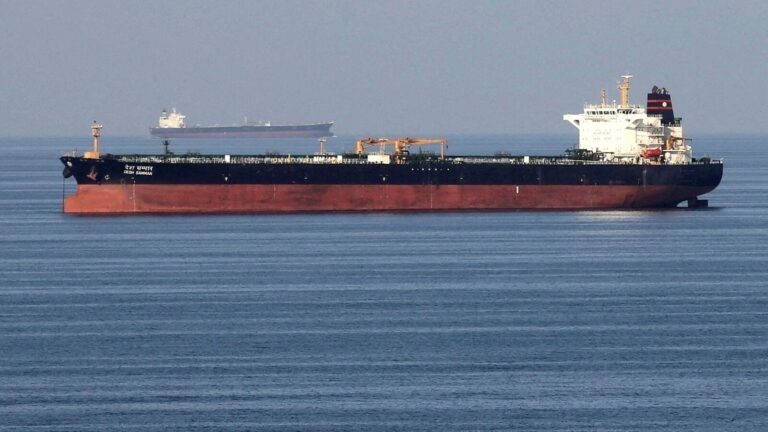 Global Oil Offer at risk? The Iranian Parliament approves the closure of Strait of Hormuz after us. Tech Word News