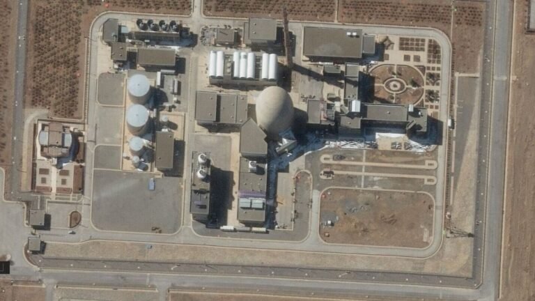 Israel hits Iranian Arak Water Reactor after rejecting Ali Khamenei to “surrender” | Best points about nuclear device Tech Word News