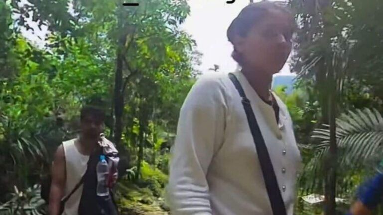 Meghalaya Honeymoon Murder: Raja Raghuvanki, Sonam saw trekking on a root bridge with a double acquisition in a viral video | Watch | Tech Word News