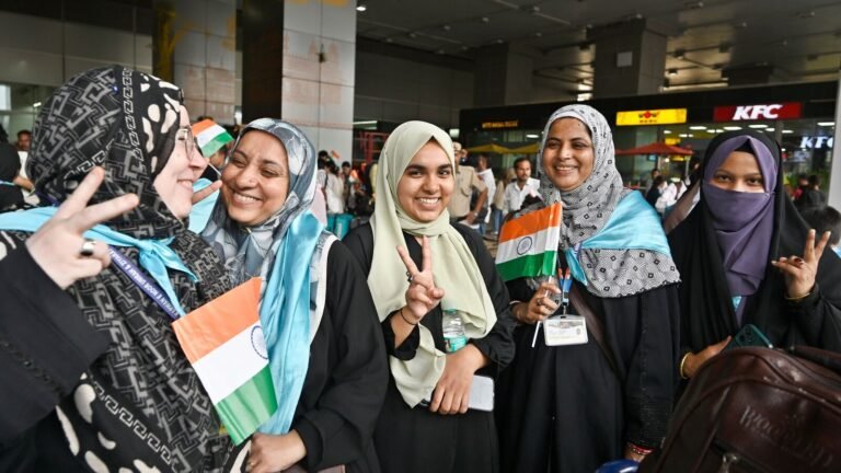 Sindhu operation: Indian special flight brings back 280 other Indians from Iran; Govt undertakes to help Nepal, Sri Lanka | Tech Word News