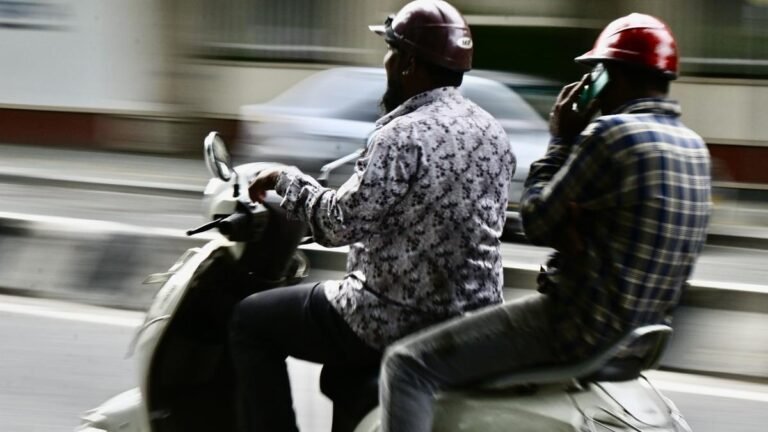 Taxi riders on the Karnataka bike left in limb, call regulation in front of the blanket