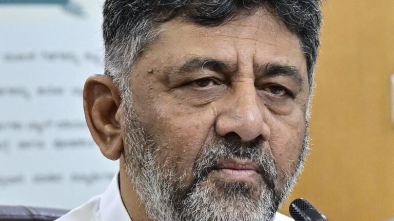 There will be no hasty decision on the proposal for minimal wage increases: Shivakumar