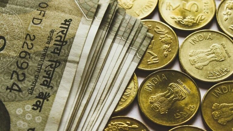 Fin min, RBI meets government officials about expanding unified Lening | Tech Word News