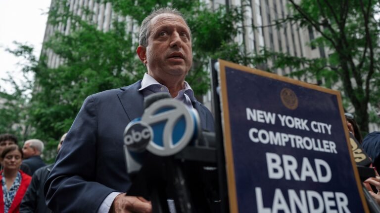 Why was the New York candidate for the mayor Brad Lander arrested by “masked” federations and released later? The whole story Tech Word News