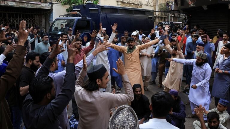 Forbidden to celebrate EID: “Muslims” in Pakistan to get a fine of 1.5 ₹ Lakh, if they do an animal sacrifice The news today