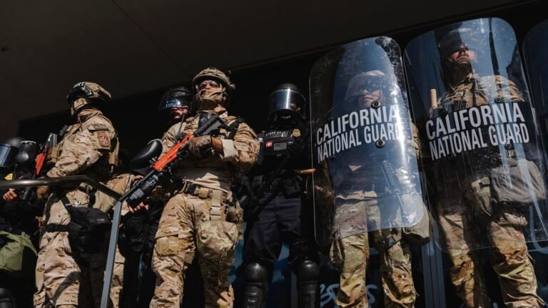 Immigration raids see reinforcements? 500 Soldiers of the National Guard of the US National Guard trained to accompany ice agents at raids The news today