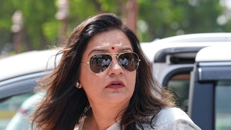 “India hosts G-20, Pakistan hosts T20-20 best terrorists”: Priyanka Chaturvedi in London | The news today