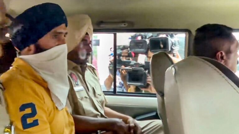 Mohali Court converts YouTuber JASBIR SINGH for 2 days of police ties. What are the accusations against him? | The news today