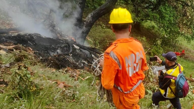 7 Dead as a helicopter who takes the devotees from Kedarnath, crashes near Gaurikund in Uttarakhand | Tech Word News