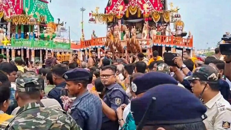 ODISHA RATH YATRA STAMPEDE: Eyewitnesses say that “people fell each other” when three killed, dozens of injured Tech Word News