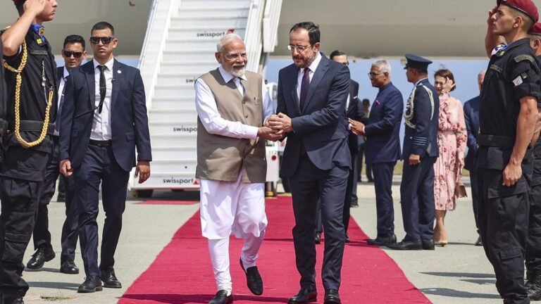 India will continue in the future in his efforts to strengthen his ties with Cyprus: Prime Minister Modi
