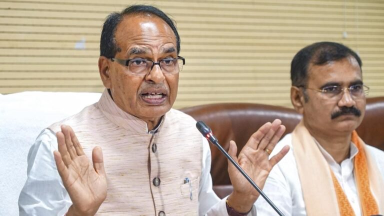 The tribal protest against the eviction for the sanctuary in Madhya Pradesh, Chouhan promises them justice