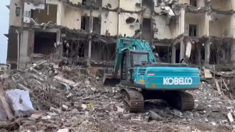 Trosky everywhere! Illegal buildings demolished in Maharashtra’s Mumbra after a court order | Watch video | Tech Word News