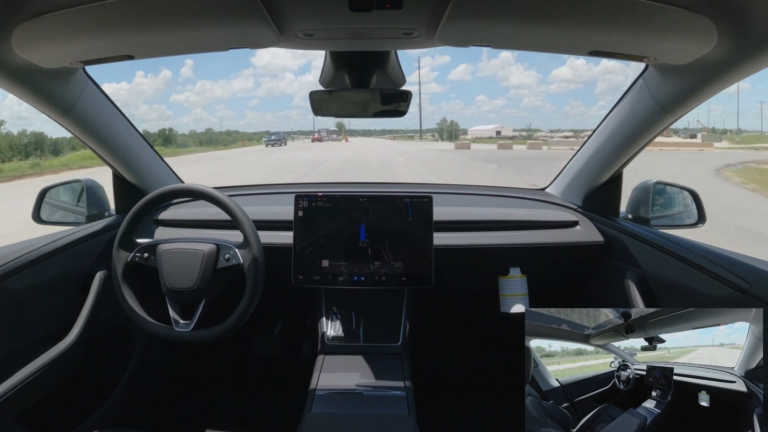 Watch | Tesla is governed by Gigafactory in Texas to the house of the new owner in the first autonomous delivery, Elon Musk reacts | Tech Word News
