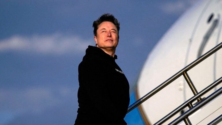 Starlink Elon Musk offers a monthly free trial version to start Internet services in India within two months. Details here The news today