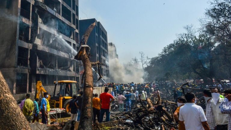 AHMEDABAD ARTICIAL CRACK: On the day of the BJMC Foundation, a grim mood on the campus, manages with grief