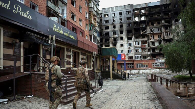 Russia accumulates 1,10,000 soldiers around the “hottest place” of Pokrovsk from Eastern Ukraine – why is the place important? All we know Tech Word News