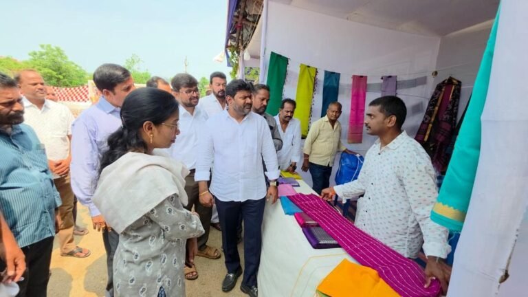 Saras’s exhibition debuts in Parvatipuram