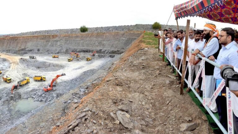 Govt. Have committed themselves to protect the water rights of Telangans: Uttam Kumar Reddy