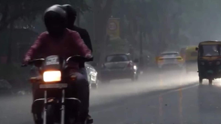 Delhi sees the weather change after heavy rains of the NCR; IMD Forecast Storms Tech Word News