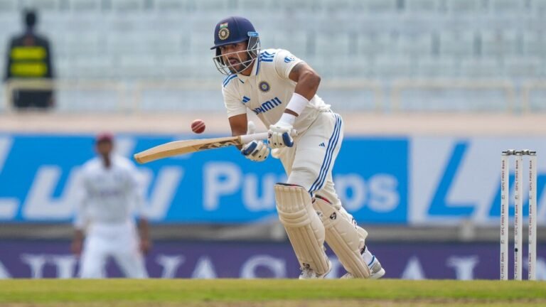 India shines the batter, the pitch -ups are fighting against England lions in a drawn unofficial test