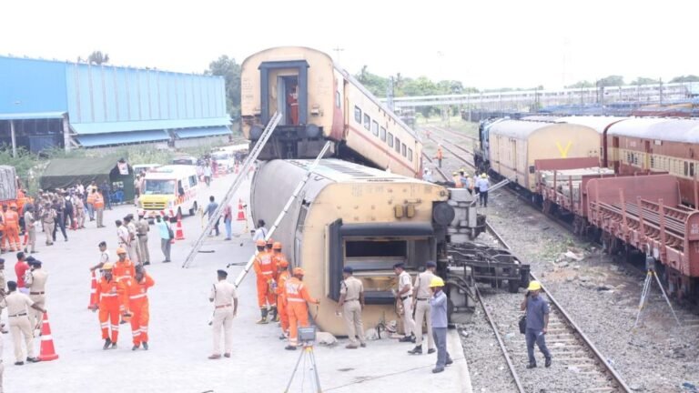 Southern Railway makes a fake drill on the railway yard Jolarpet