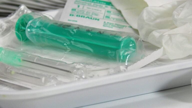 Govt liberates imported plastic medical class from quality rules to strengthening the syringe, IV production | Tech Word News