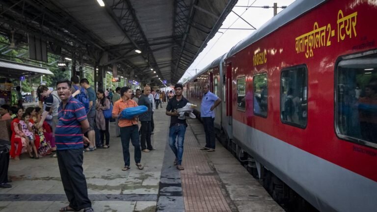 Reservation Graph Set to prepare eight hours before the train departure