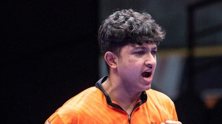 Season 6: UTT 6: U Mumba qualifies for the semifinals, end the undefeated Dabang Delhi strip
