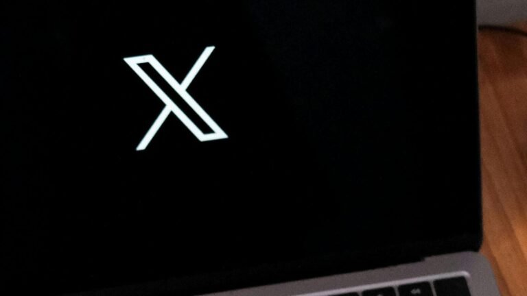Elon Musk’s X sees a partial recovery after a downdetector shows outages for tens of thousands of US users | Tech Word News