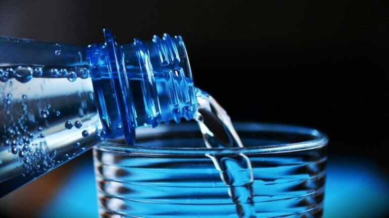 Wisdom for sale: water from lakes of elite universities selling at a premium price; Sellers say it improves brain power Tech Word News