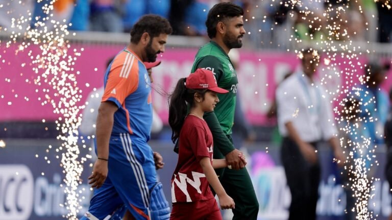 As the flourishing voice of Ravi shastrho made Rohit Sharma forget the coin, reveals the dough