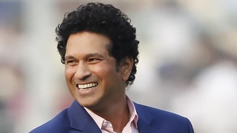 Captain of the ENG VS Indian series to win the Pataudi medal at the request of Sachin Tendulkar