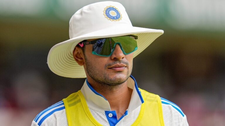SHUBMAN GILL does not know what it means to be the captain of the India test: Dinesh Karthik