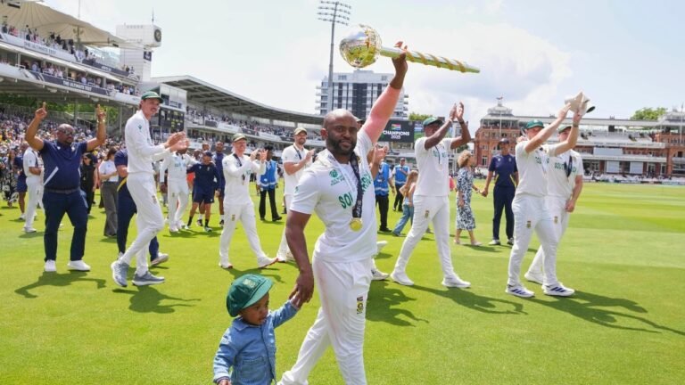 AB de Villiers watches victory in South Africa WTC with children, shares emotional honor