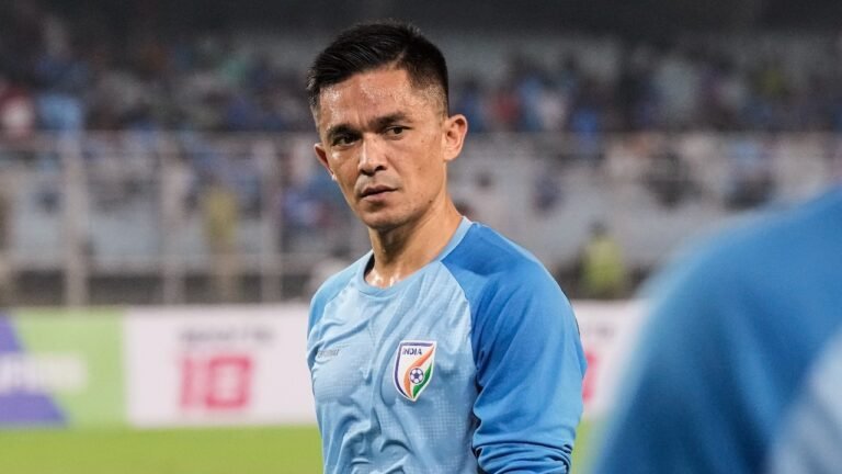 India loses 0-1 to Hong Kong when pressure rises to coach Manolo Marquez