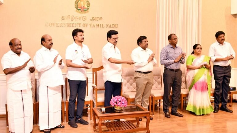 Stalin inaugurates four art and scientific universities