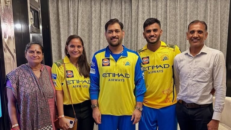 CSK Youngster meets Mrs. Dhoni with her family: a big leader, a larger human being