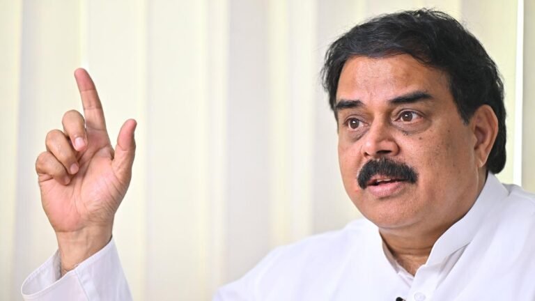 Andhra Pradesh aims to bring 15,000 hectares under the cultivation of oil palms in the district of Eluru