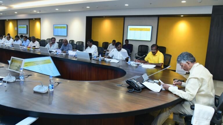 Invite offers for the Polavaram-Banakacacherla project to June, cm tells Dept Water Resources Dept.