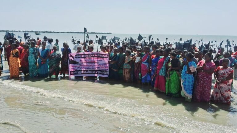 Fisherfolk Stage Protest near Vedaranyam about a delay in the Fishing Harbor Project project