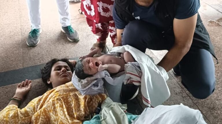 Army chief praises Major, who helped the woman to supply a child at Jhansi station