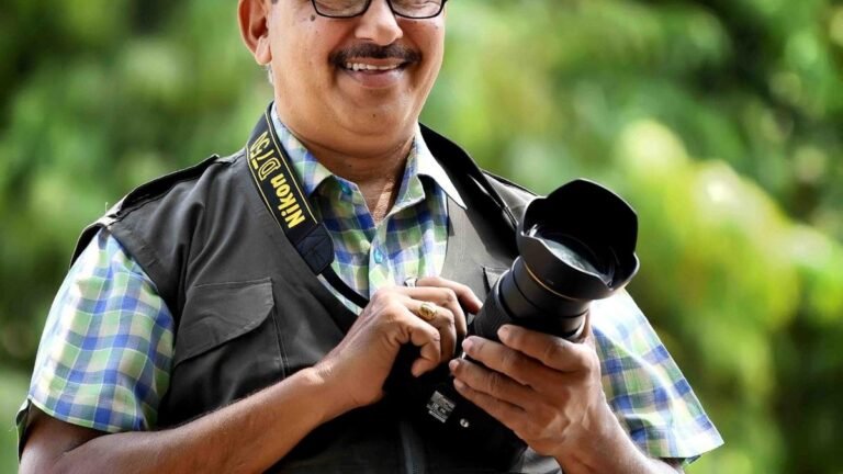 Hindi former photographer Ch. Vs vijayabhaskar gets a rare honor