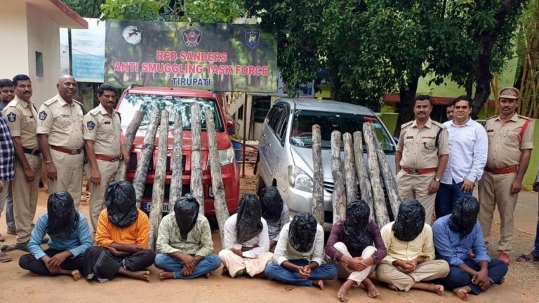 9 Red Sanders smugglers held, 16 seized protocols