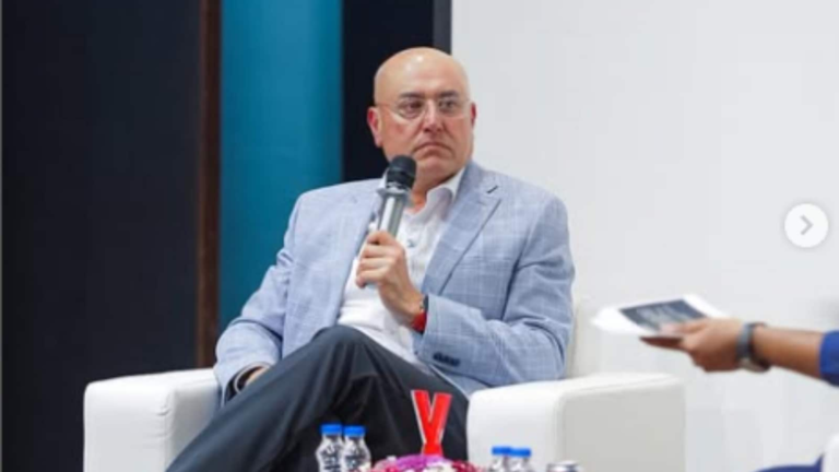 Co -founder Hotmail Sabeer Bhatia Wishs “adopted country” USA on independence; Has an Indian Emoji flag Tech Word News